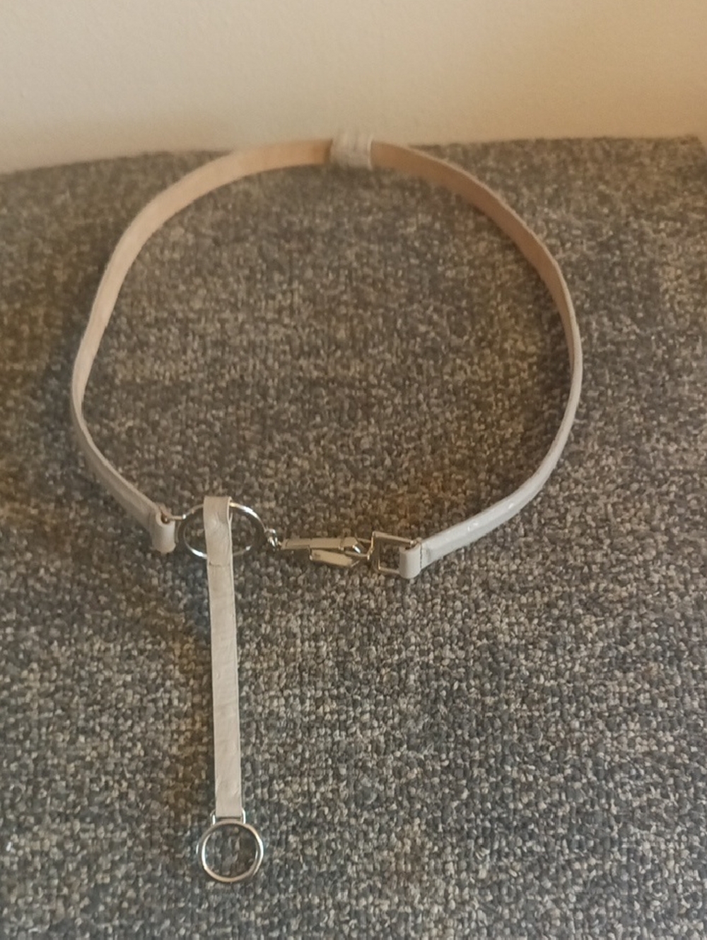 Carlise Taupe Women's White Leather O-Ring Belt